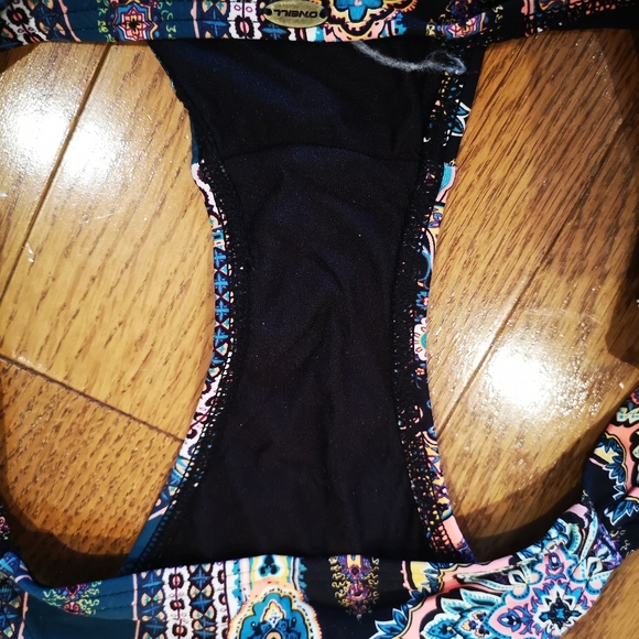 O'Neill Wraparound Bikini Paisley Print - Picture 5 of 6